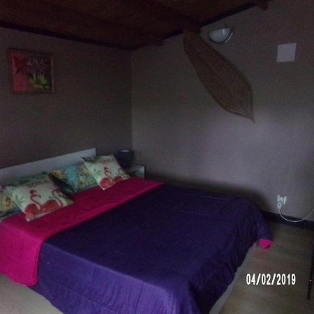 Les Aubepines Bed & Breakfast Bras des Calumets Exterior photo