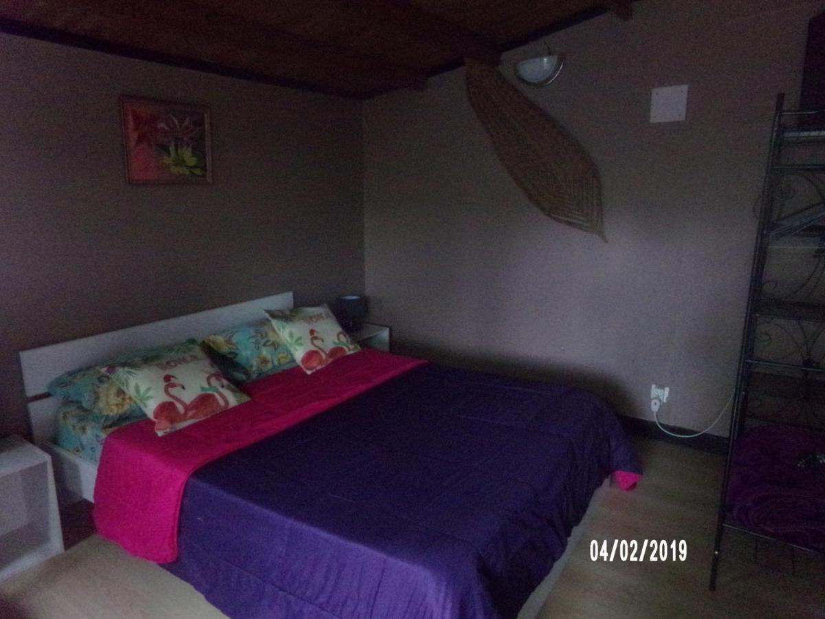 Les Aubepines Bed & Breakfast Bras des Calumets Exterior photo